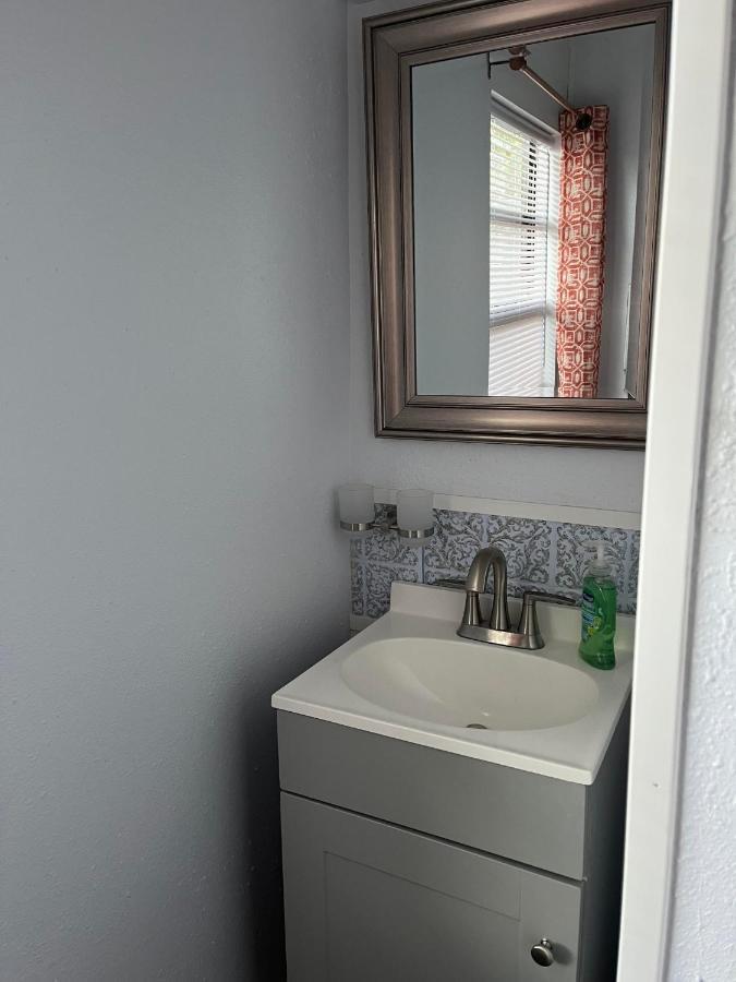 Single Room With Twin Bed On Private Property Eustis Екстер'єр фото